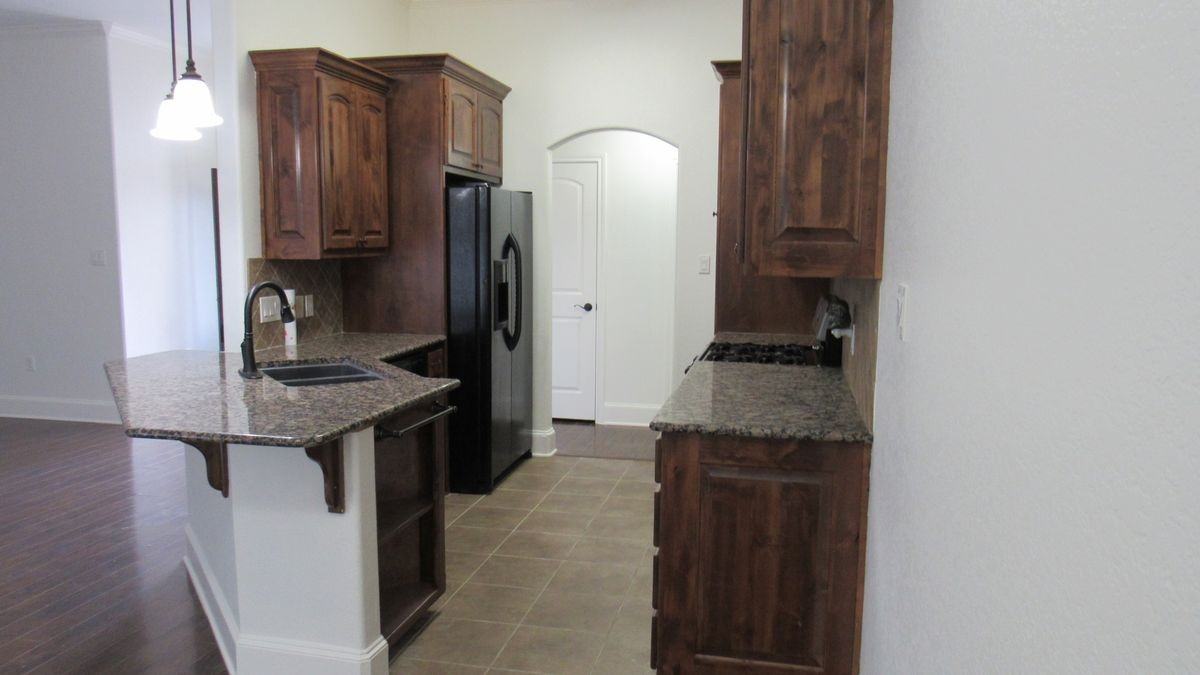 19076 River Rock Dr - Photo 3 of 7