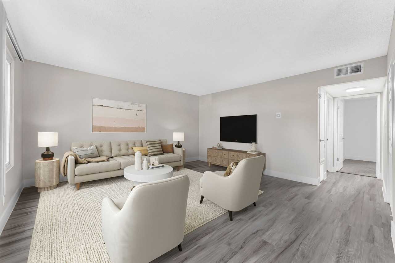 Lansdowne - Photo 2 of 50