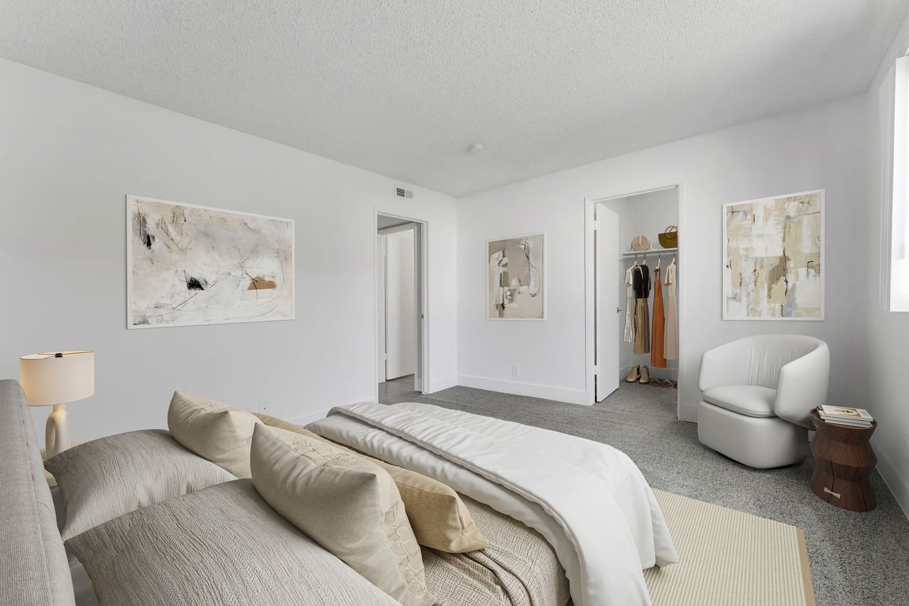 Lansdowne - Photo 3 of 50