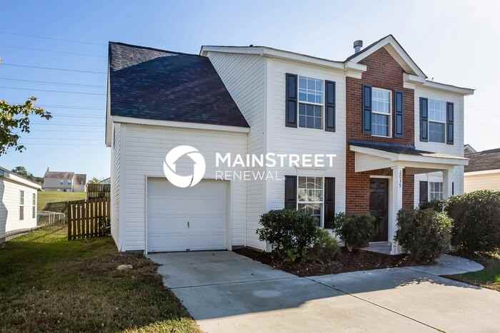 2039 Pimpernel Rd - Photo 2 of 17