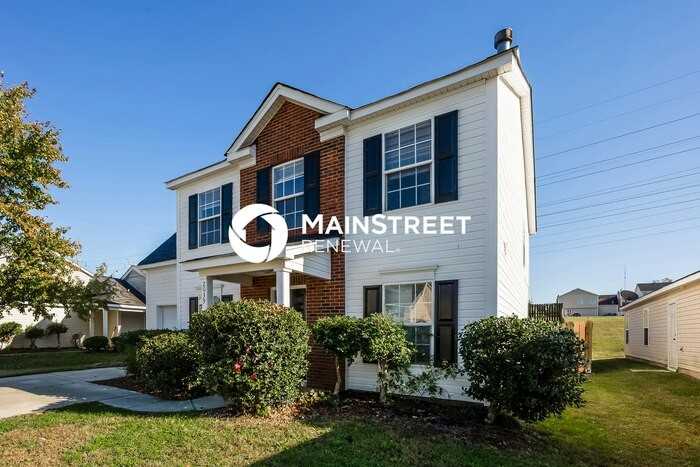 2039 Pimpernel Rd - Photo 3 of 17