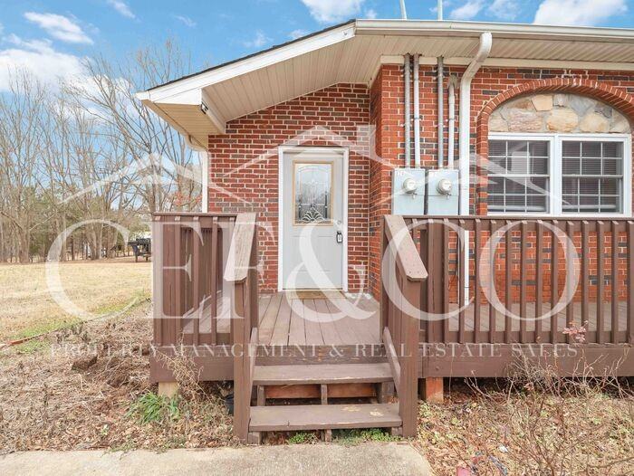 176 Sequoyah Dr - Photo 3 of 32