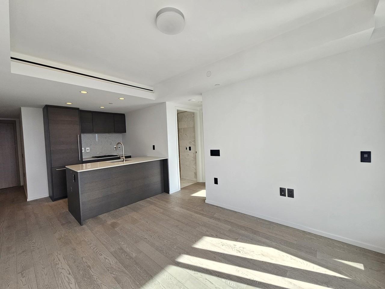 1482 Robson Street #2101 - Photo 7 of 18