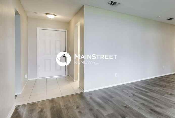 904 Jarmilla Ln - Photo 3 of 16