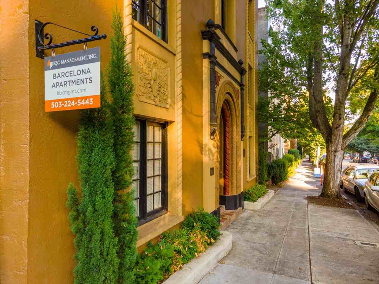 THE BARCELONA APARTMENTS (TILM01) - Photo 2 of 42