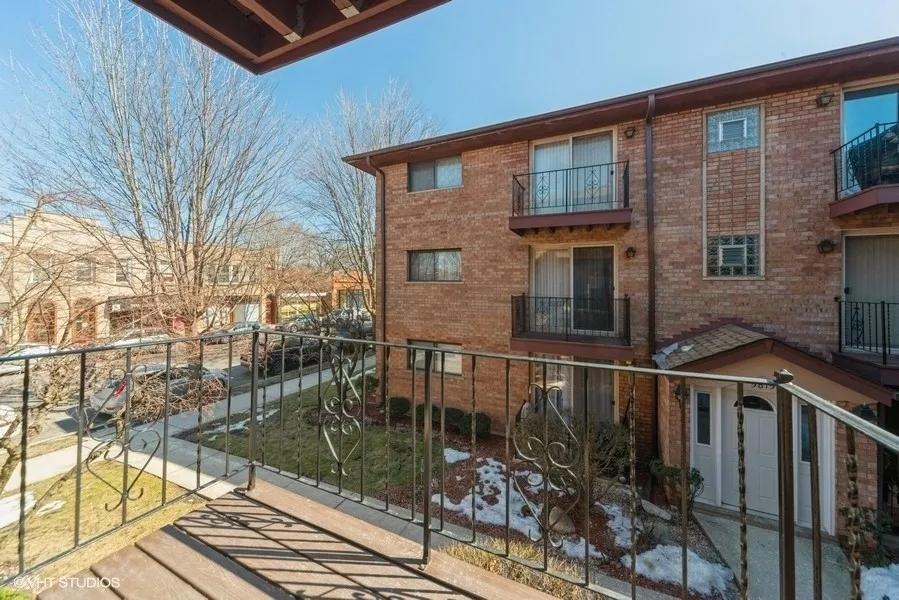 5825 W Higgins Ave - Photo 3 of 13