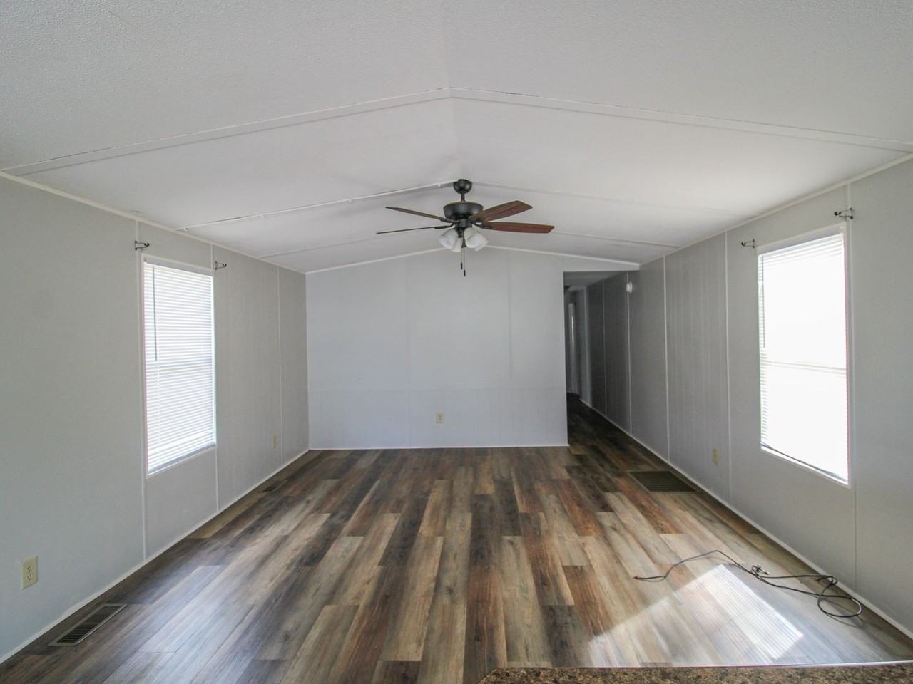 192 Cameron Cir - Photo 3 of 23