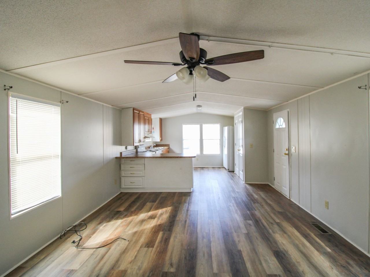 192 Cameron Cir - Photo 6 of 23
