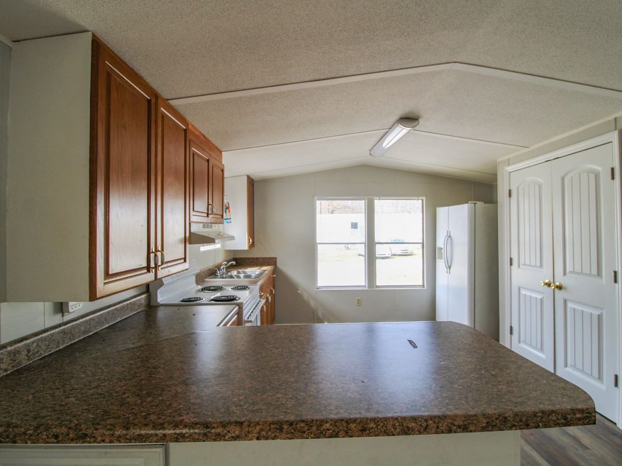 192 Cameron Cir - Photo 7 of 23