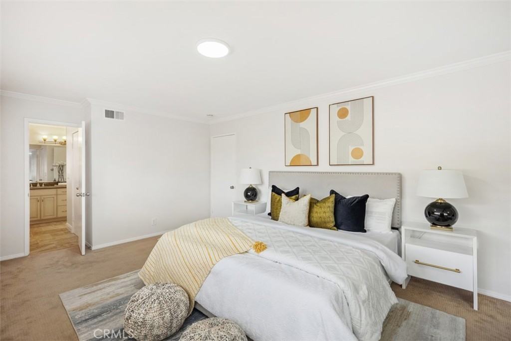 23296 Buckland Ln #D2 - Photo 2 of 9
