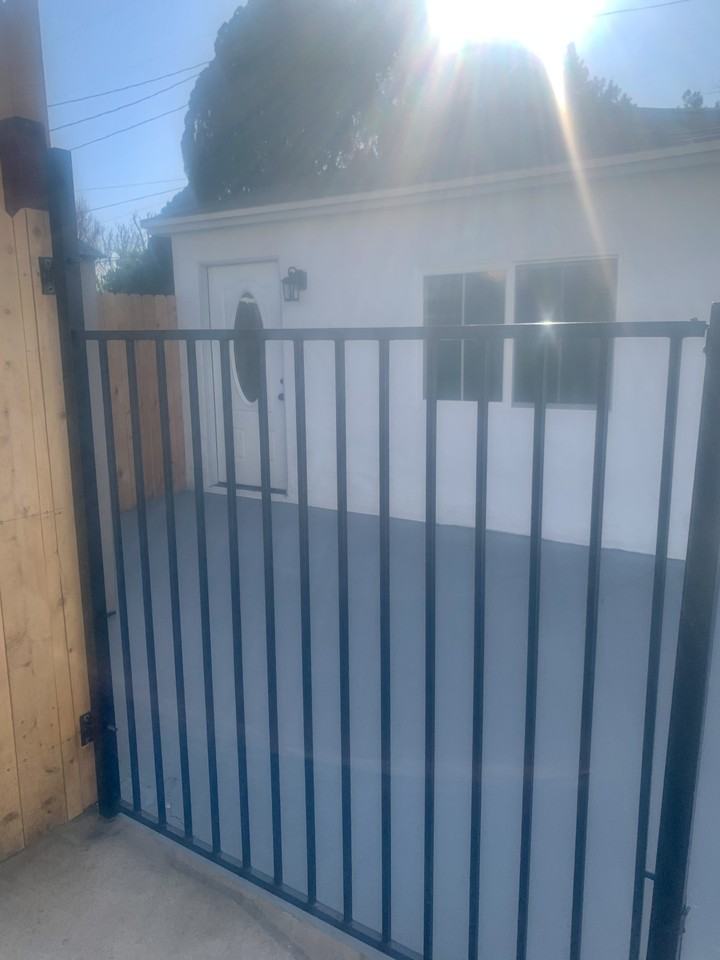 17638 Hamlin St #NA - Photo 2 of 17