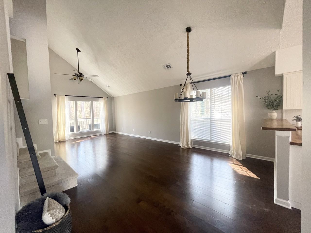 58 Braelinn Creek Ct #NA - Photo 3 of 36