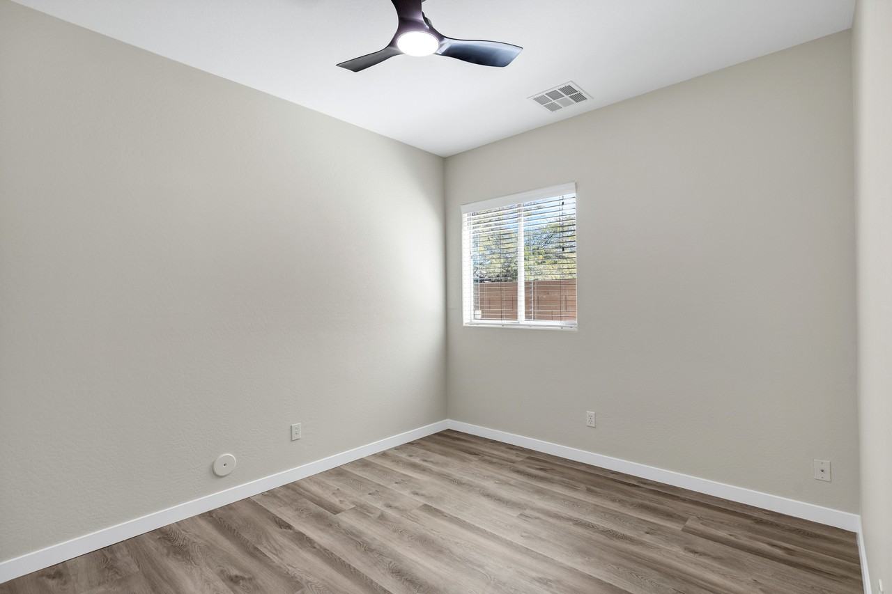 2408 W Tamarisk Ave #NA - Photo 7 of 15