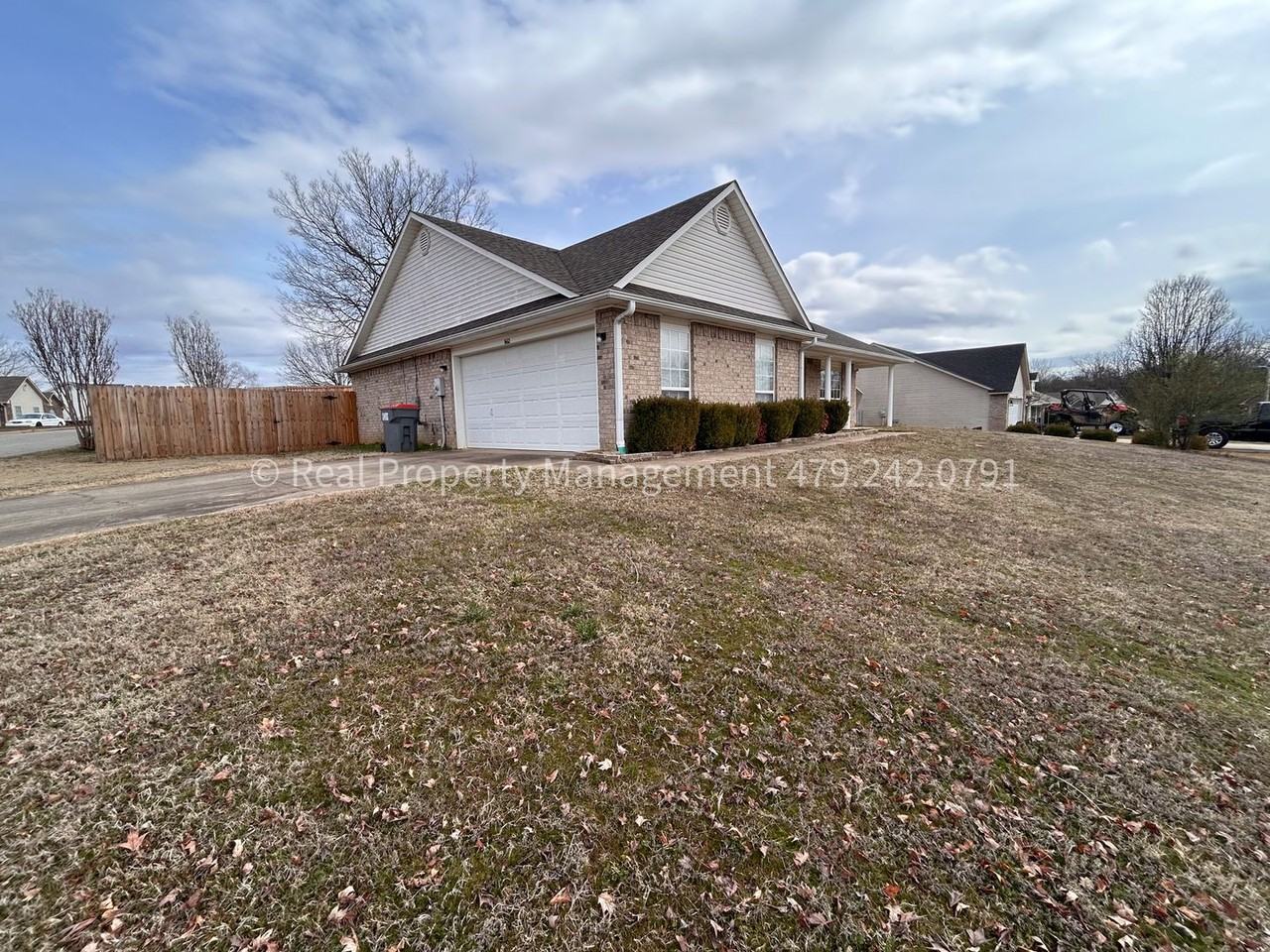 1662 Eastgate Cir - Photo 2 of 21