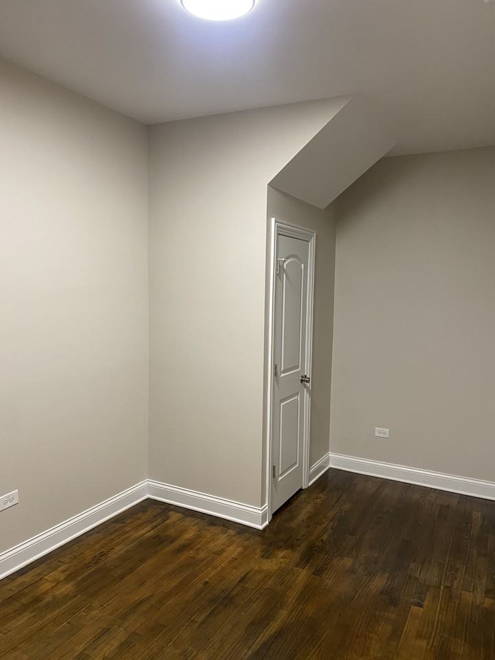 6910 S Michigan Ave #1 - Photo 3 of 6