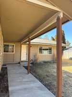 featured image of 2783 Ne Sandy Dr