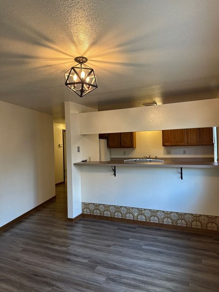 2783 Ne Sandy Dr - Photo 7 of 25