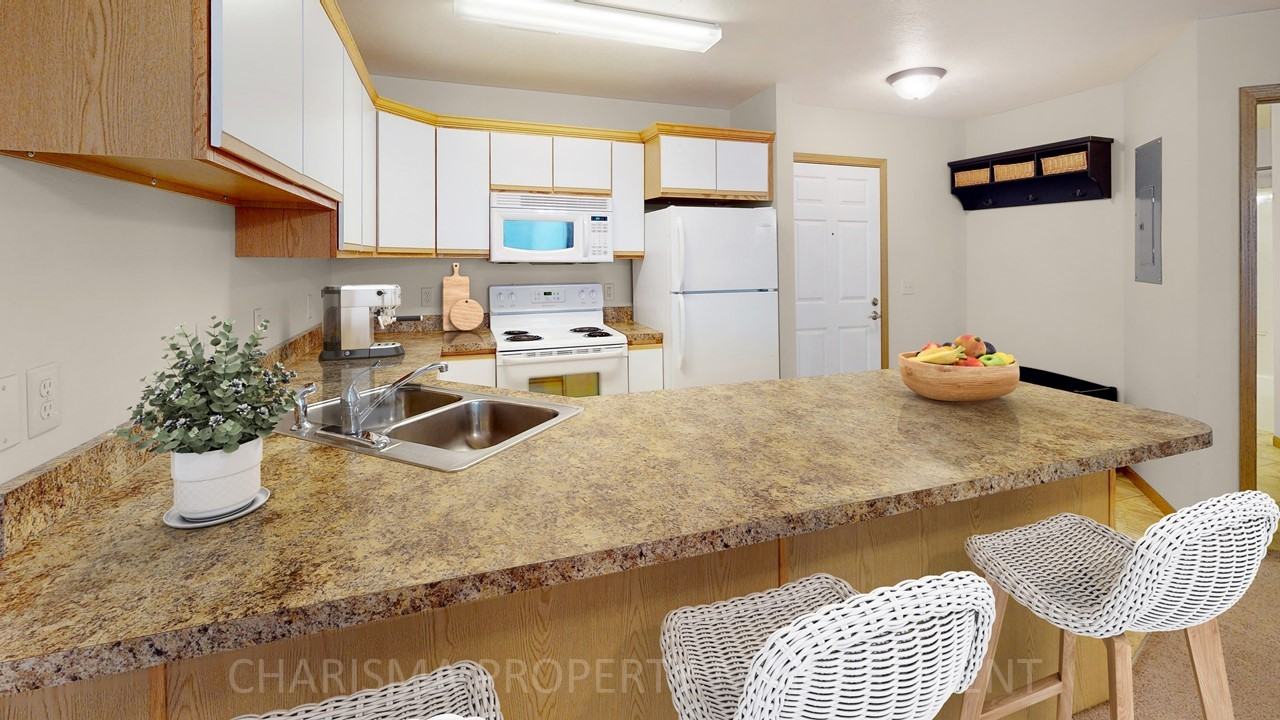 906 N Western Ave #102 - Photo 5 of 14