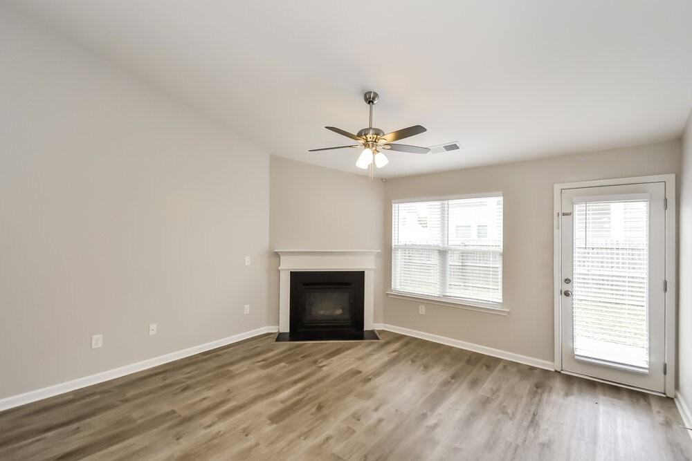 188 High Point Way - Photo 3 of 16