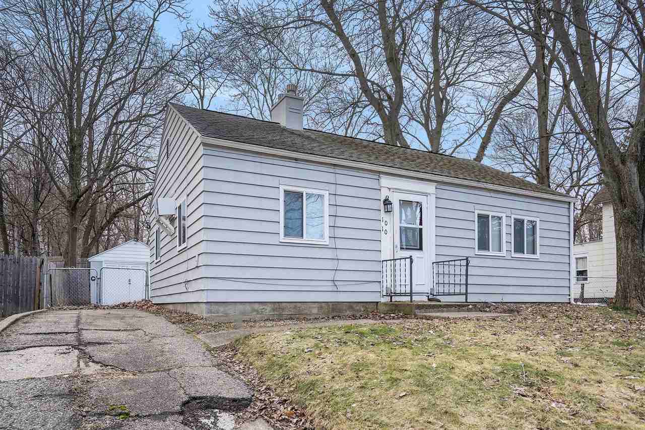 1010 Charlotte Ave - Photo 3 of 21