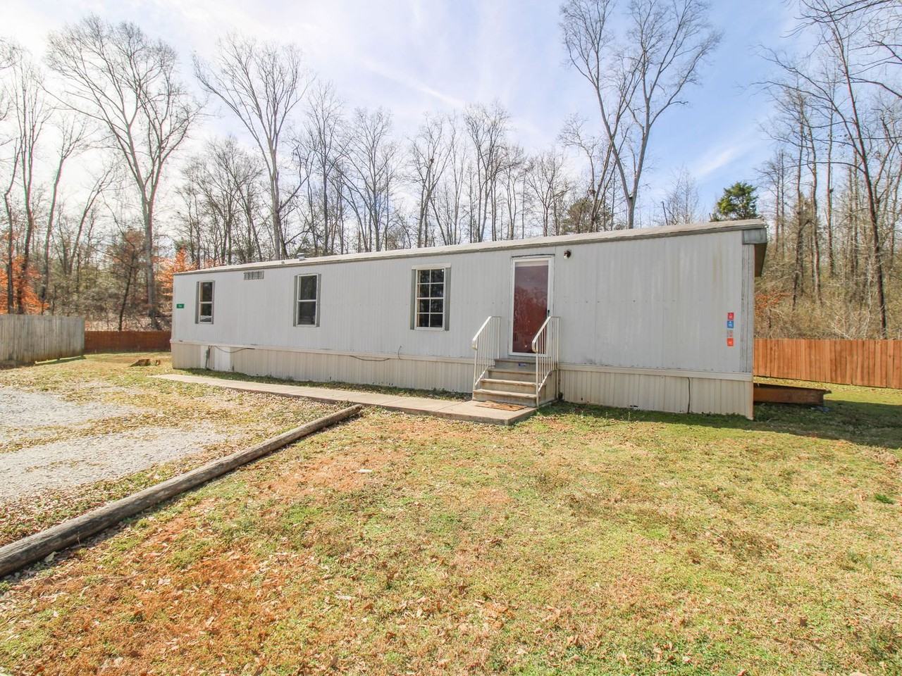 96 Cameron Cir - Photo 3 of 26