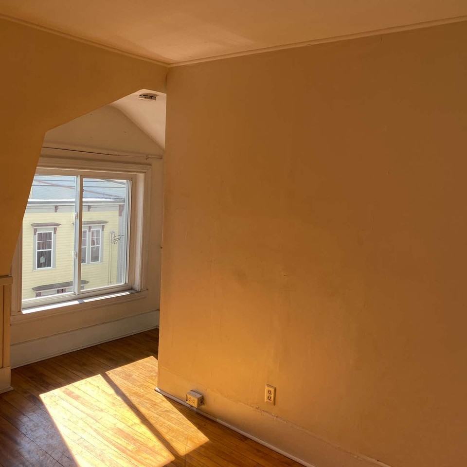 101 99-101 Elliott Row - 5 #5 - Photo 2 of 8