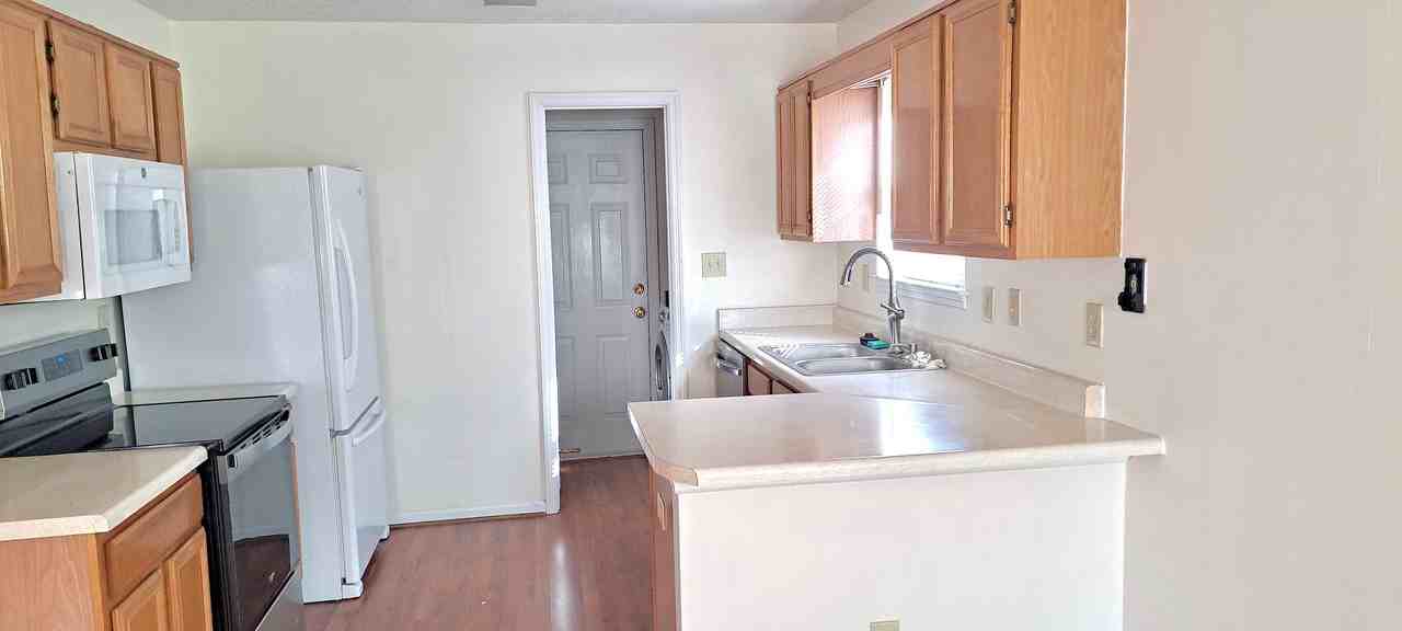 567 Caloosa Cv Sw - Photo 7 of 24