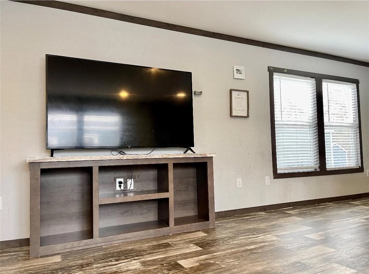 73 Cannon Ln - Photo 3 of 12