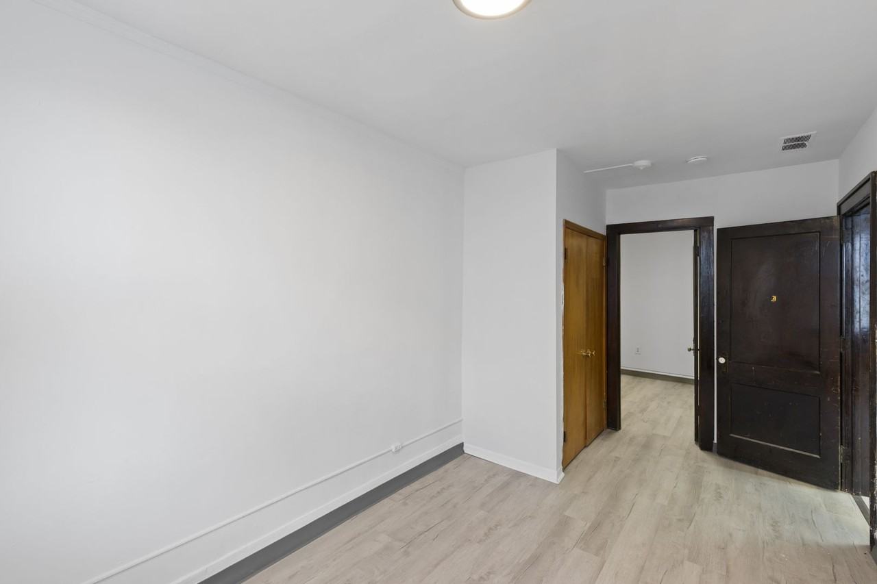 2 N Huron St - Photo 6 of 23