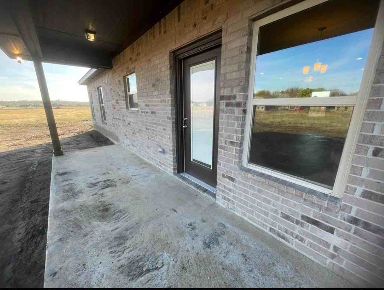 213 Cobb Cir - Photo 3 of 19