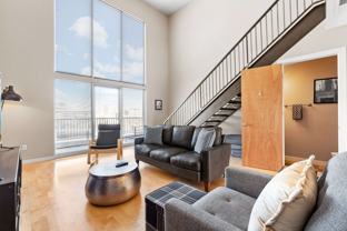 316 Broadway Blvd Ne - Photo 1 of 1