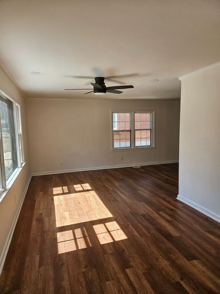 2057 Verbena St Nw - Photo 3 of 27