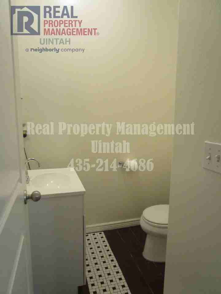 393 E 600 S #C - Photo 4 of 14