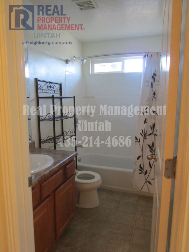 393 E 600 S #C - Photo 5 of 14