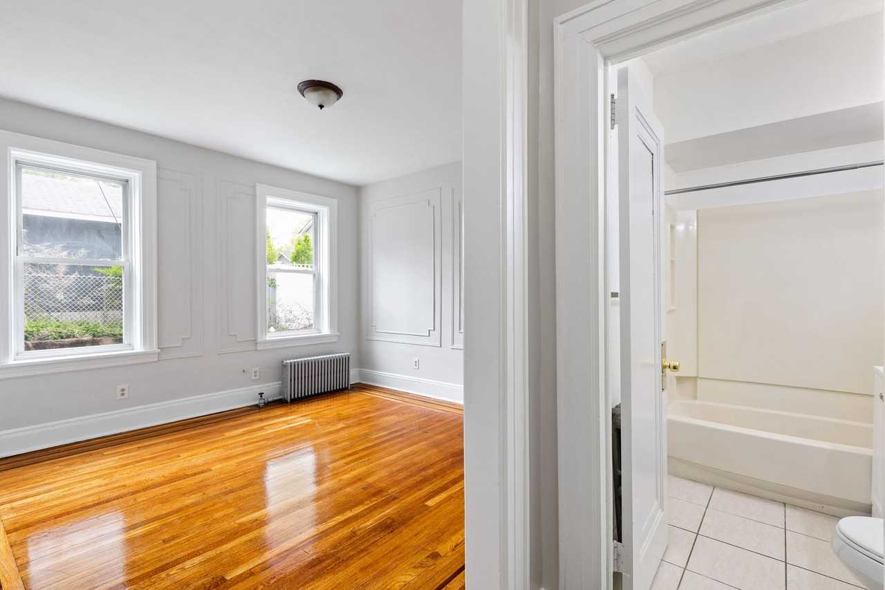 346 Union Ave LLC - Photo 7 of 13