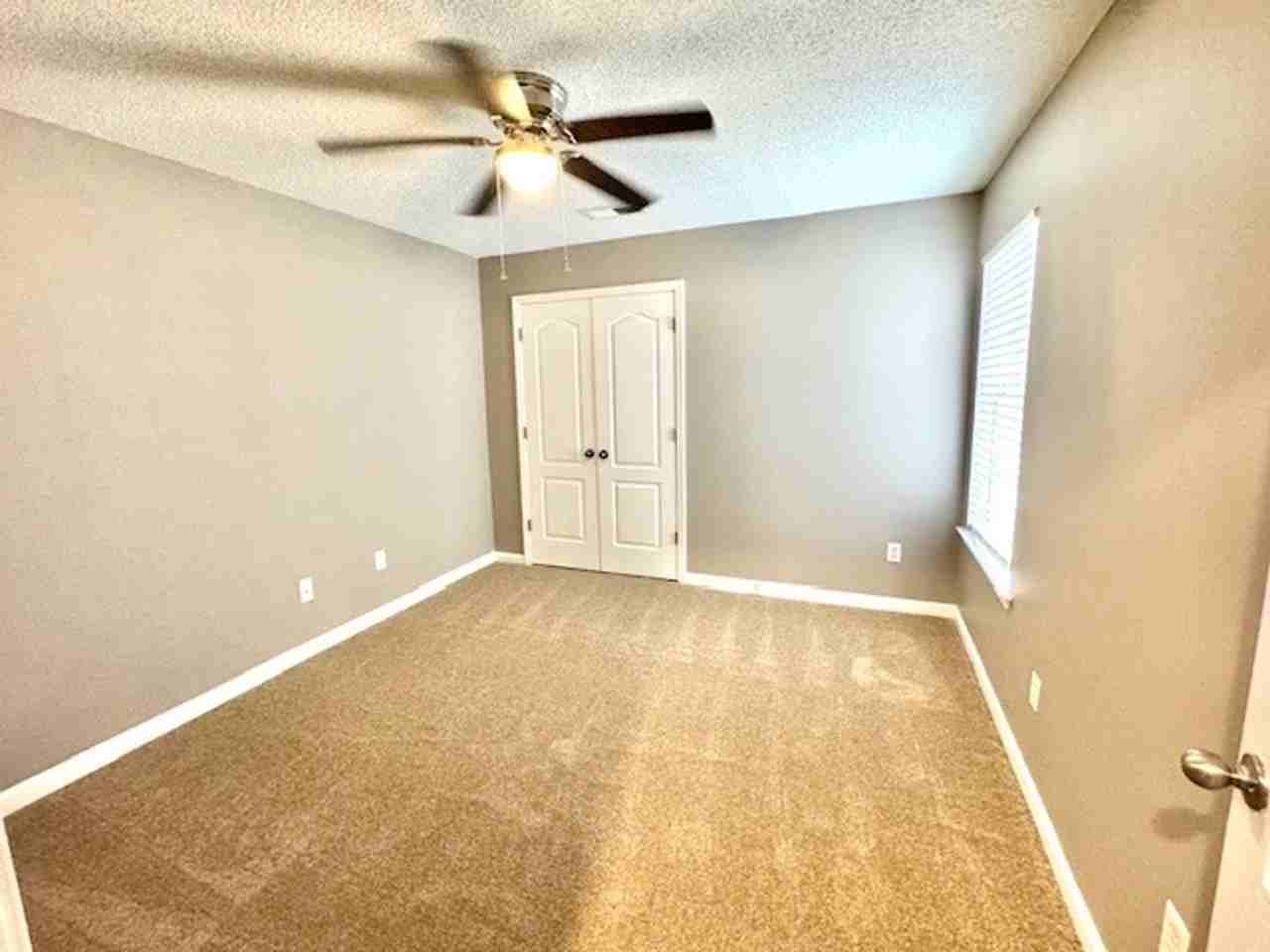 10226 Sterling Ridge Dr - Photo 7 of 12