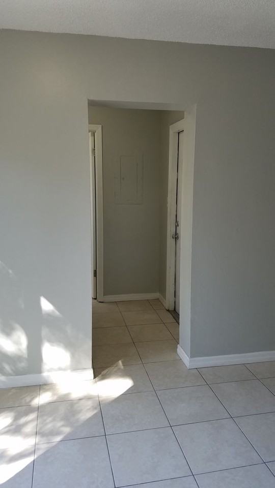 160 Moyses Rd - Photo 3 of 42