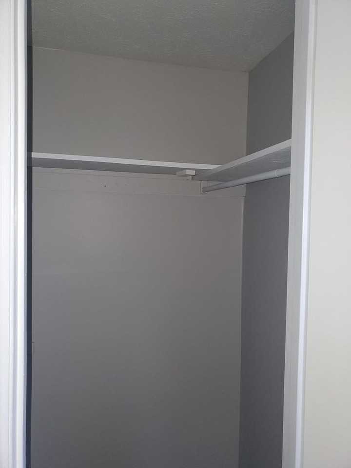 128 Sunset Dr - Photo 4 of 16