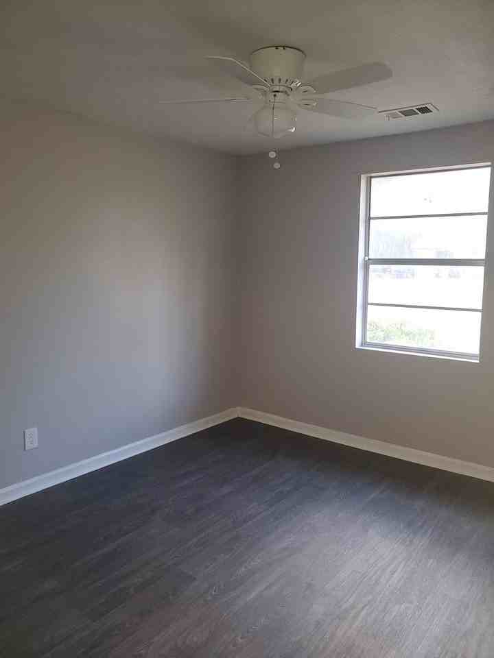 128 Sunset Dr - Photo 7 of 16