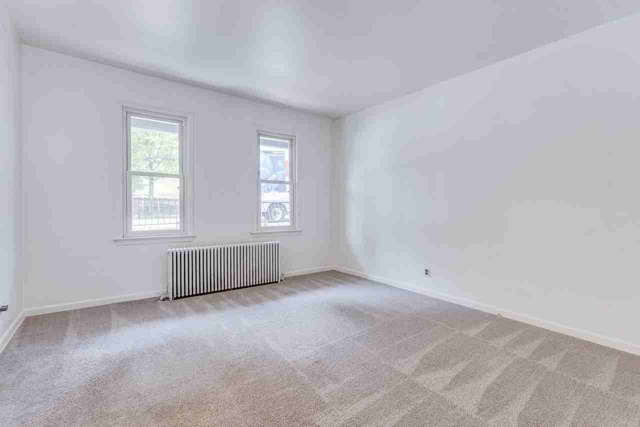 404 Belonda St - Photo 2 of 39