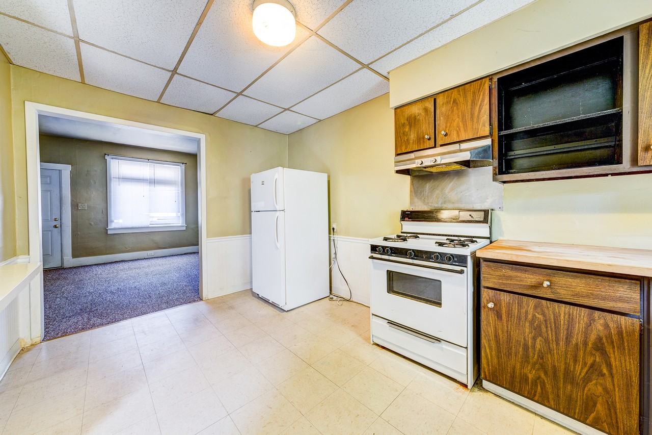 89 Westwood St - Photo 6 of 16