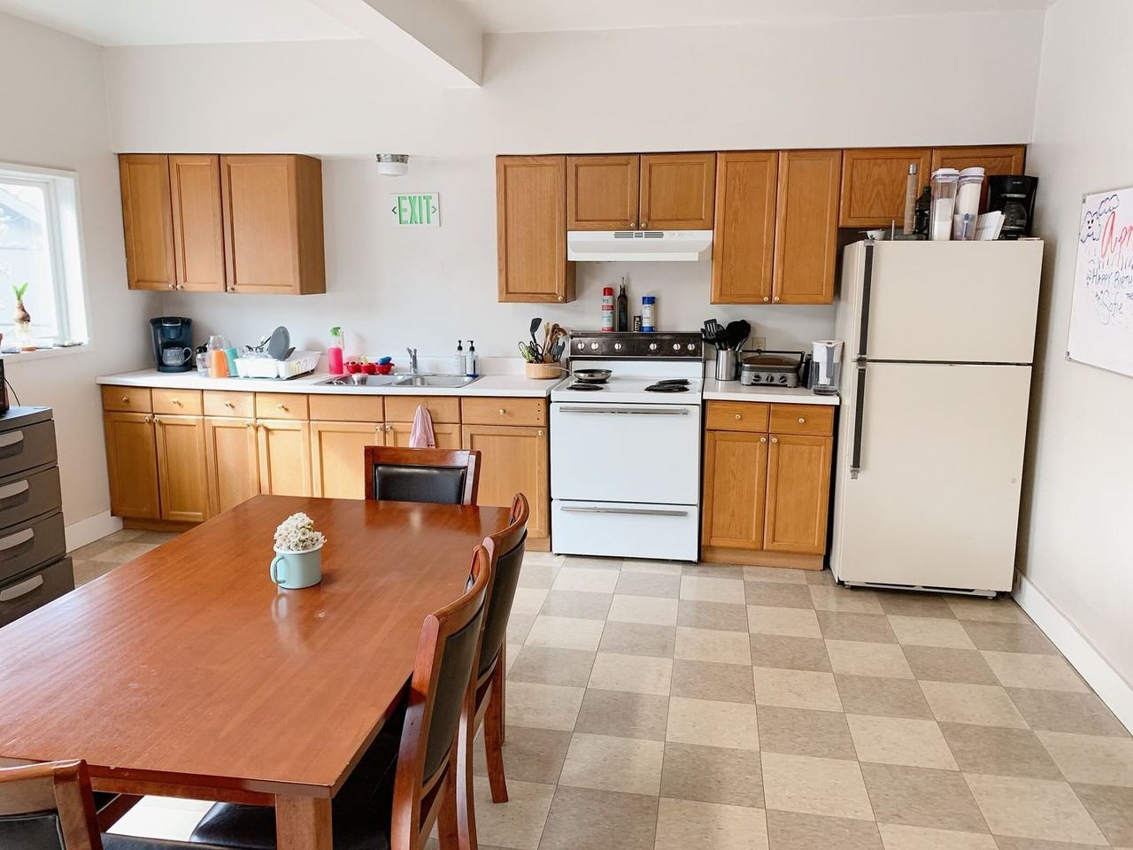 1233 Grant St - Photo 3 of 21