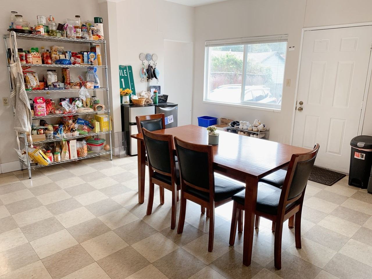 1233 Grant St - Photo 5 of 21