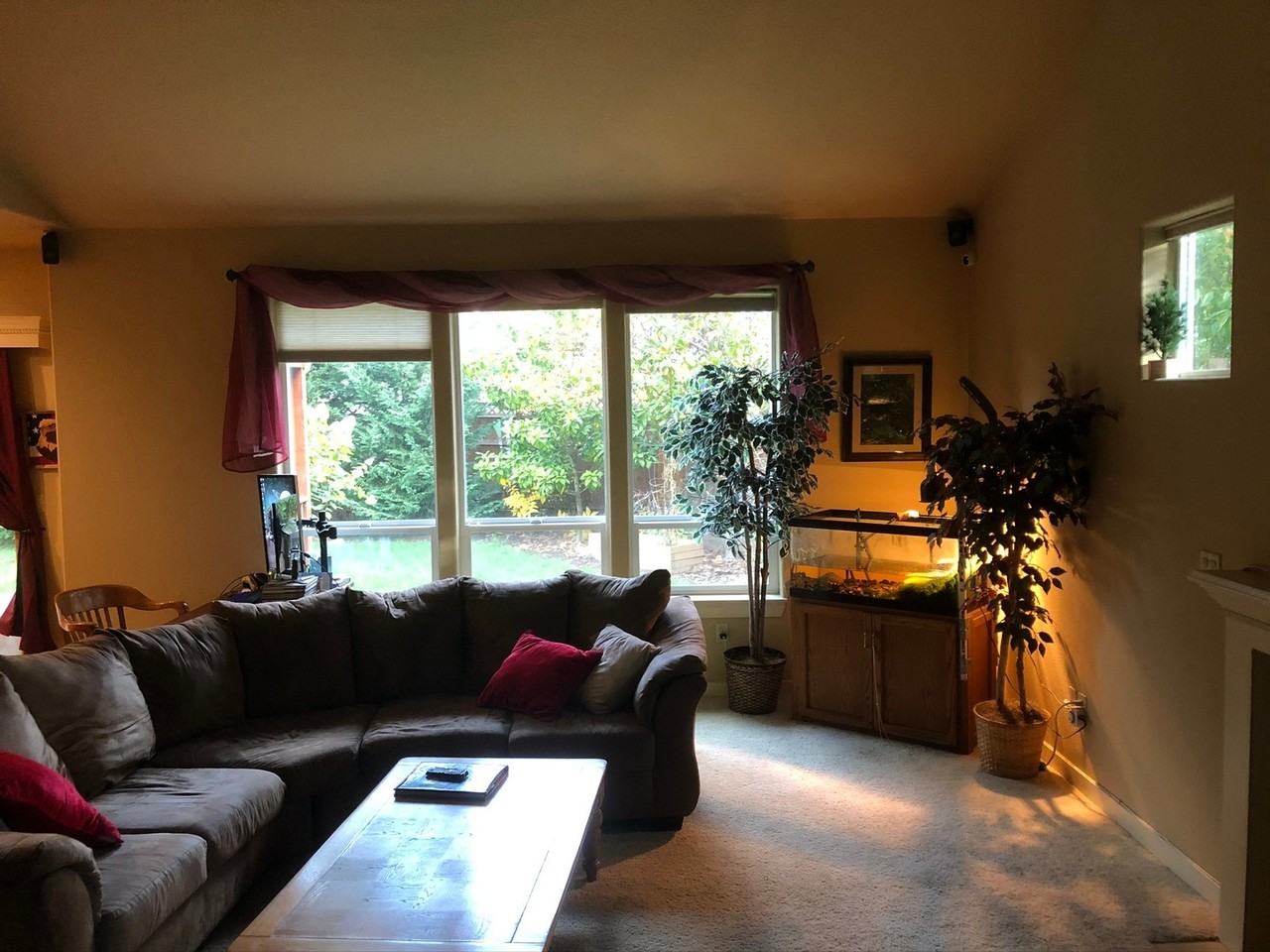 605 E Columbia Dr - Photo 4 of 12