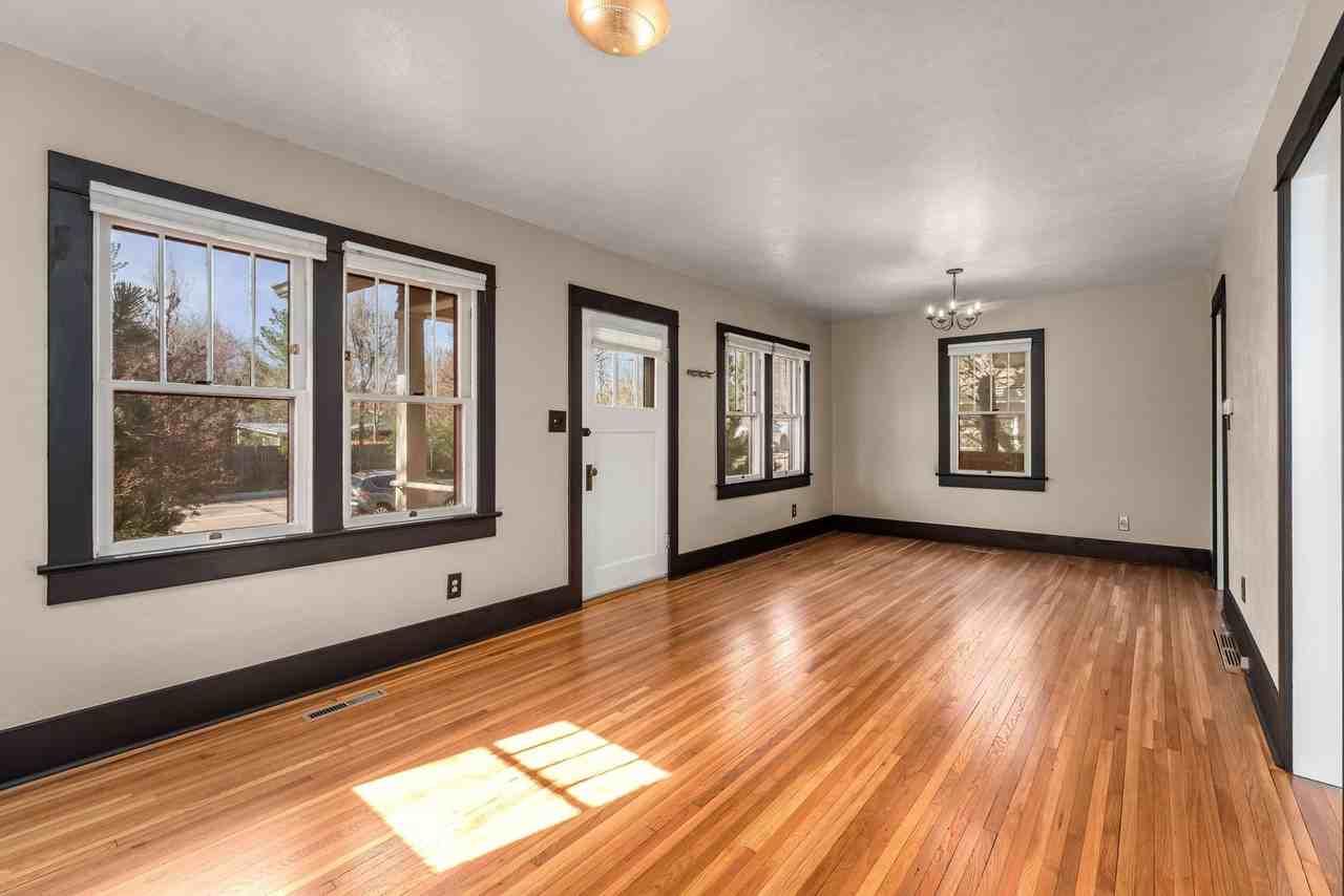 526 E Pitkin St - Photo 3 of 31