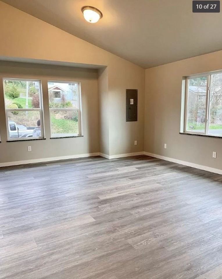 1402 34th St - Photo 5 of 21