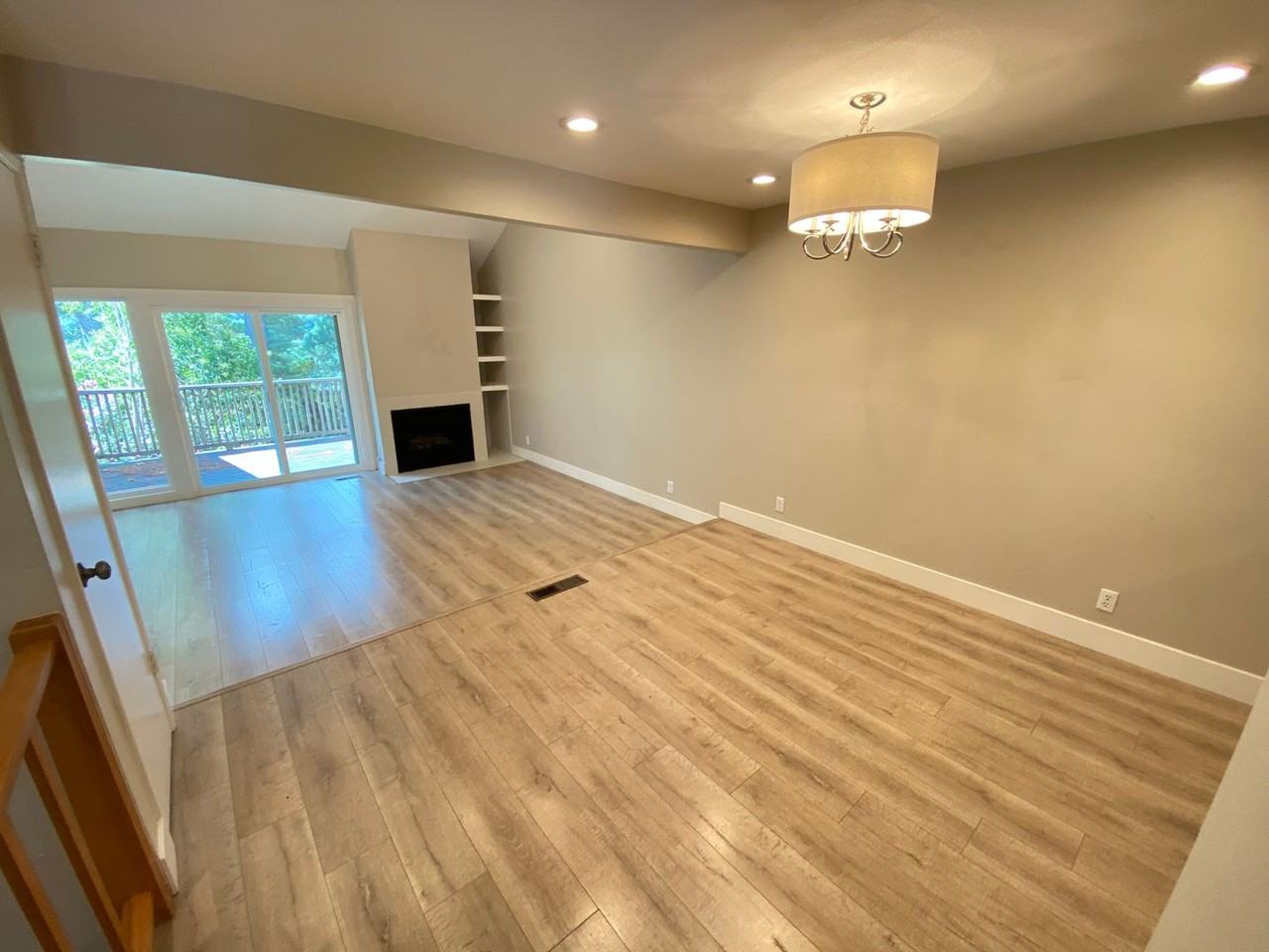 1970 Ascot Dr - Photo 3 of 12