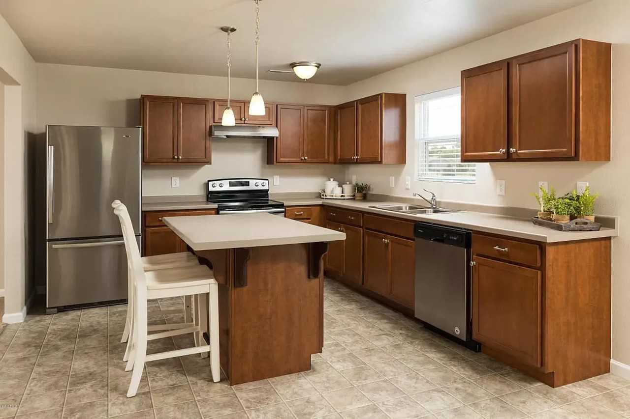 116 Fairmont - Photo 3 of 21