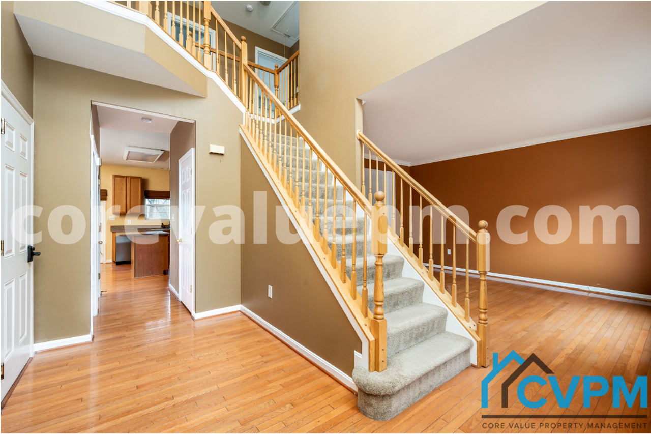 7907 Springridge Rd - Photo 2 of 28