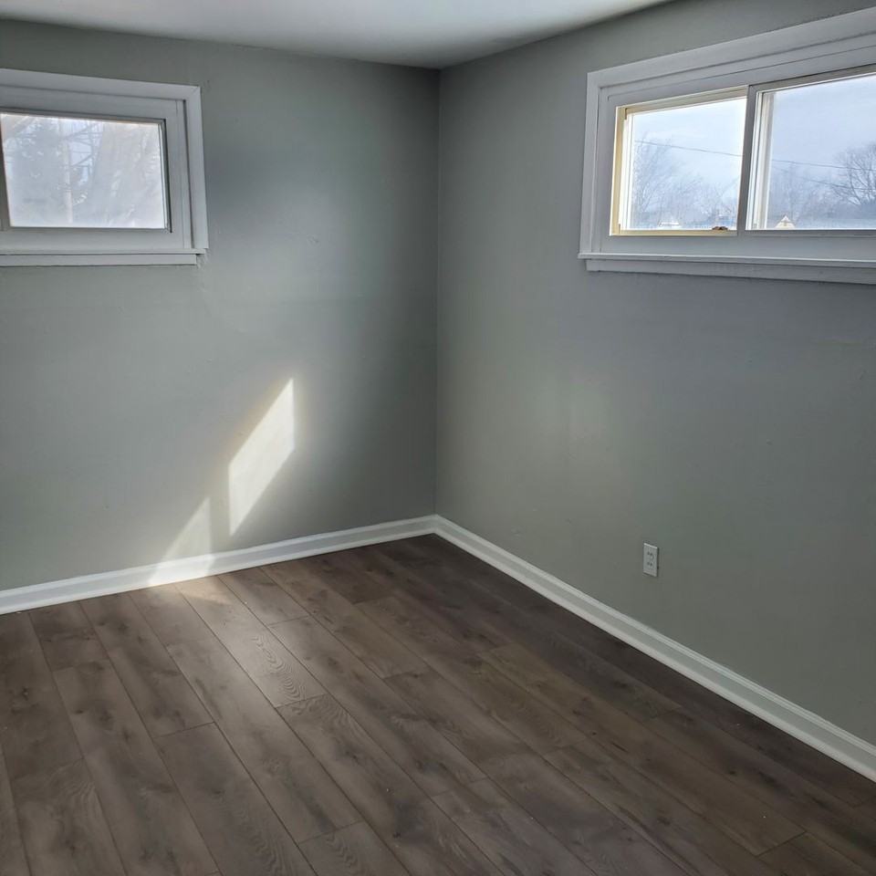 2844 Colorado Avenue - Photo 2 of 10